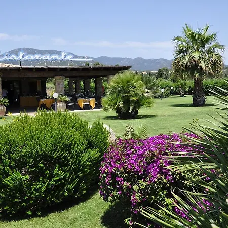 Le Anfore Hotel 3*
